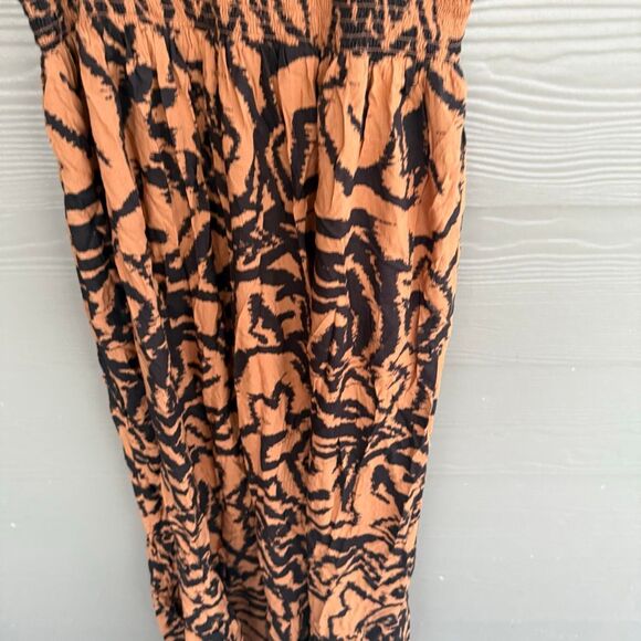 Anthropologie smocked dress - Picture 4 of 8